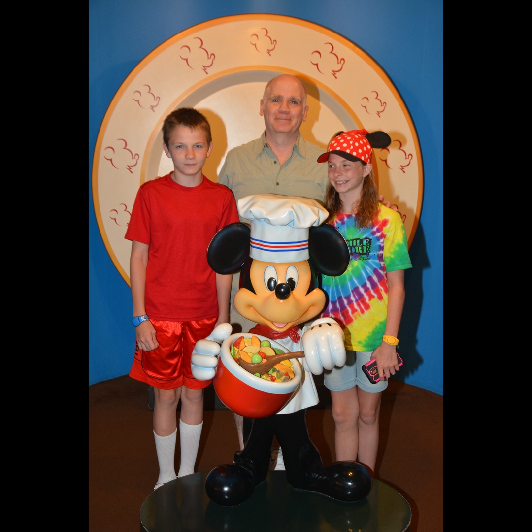 WDWRESORTSANDMORE_CHEFMICKEY1_20170708_403441820816