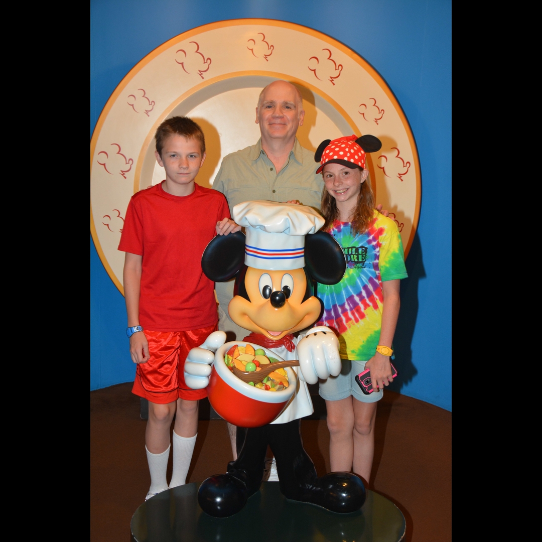 WDWRESORTSANDMORE_CHEFMICKEY1_20170708_403441820826