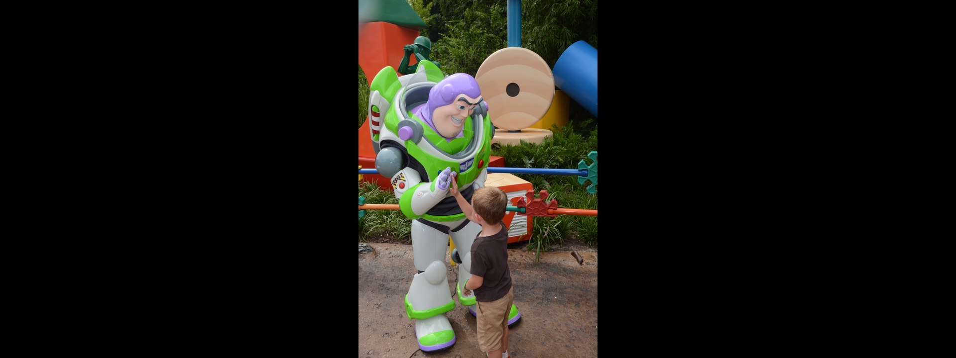 STUDIO_TOYSTORYLANDBUZZ_20180715_412483877015